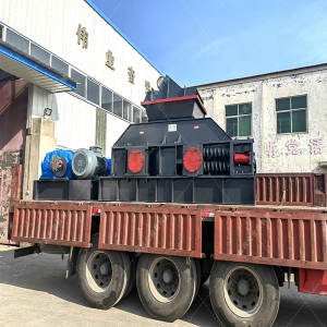 1200x800大型液壓直聯(lián)對輥破碎機(jī)發(fā)往河南