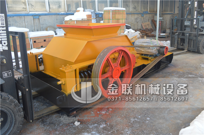 破碎陶瓷用狼牙破碎機(jī)怎么樣，購買一臺需要多少錢？