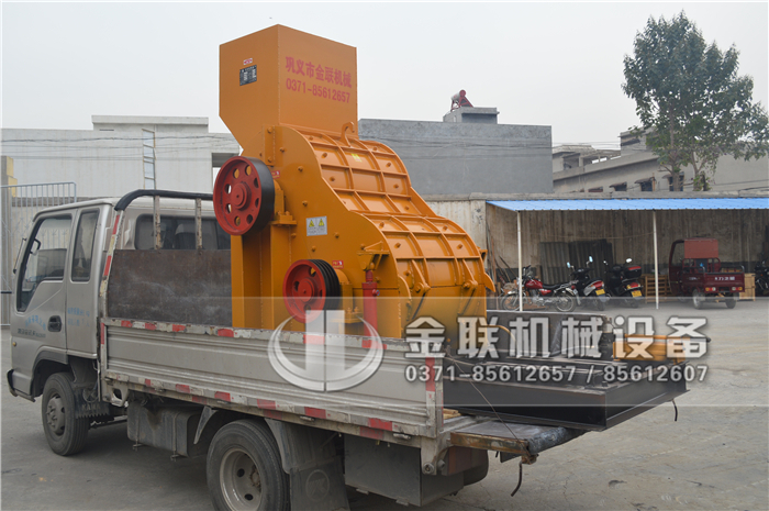 粉碎煤矸石用哪種粉碎機(jī)設(shè)備好，購(gòu)買(mǎi)一臺(tái)需要多少錢(qián)？